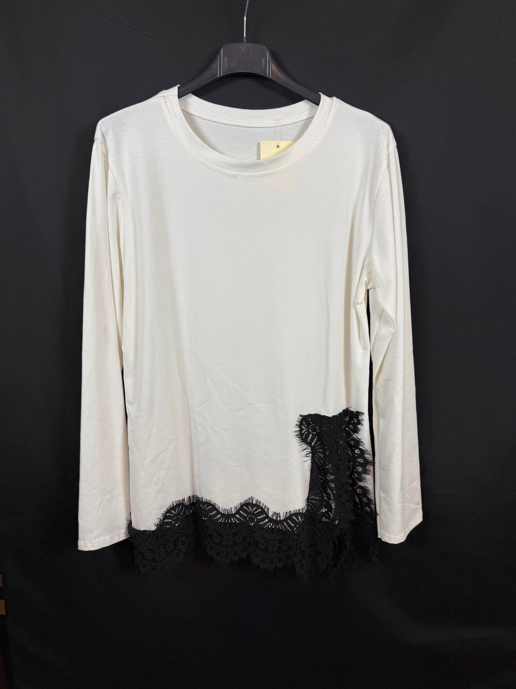 T-shirt a maniche lunghe e pizzo