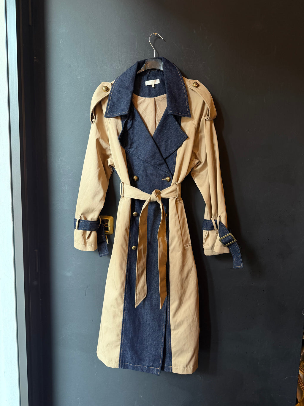 Trench lungo