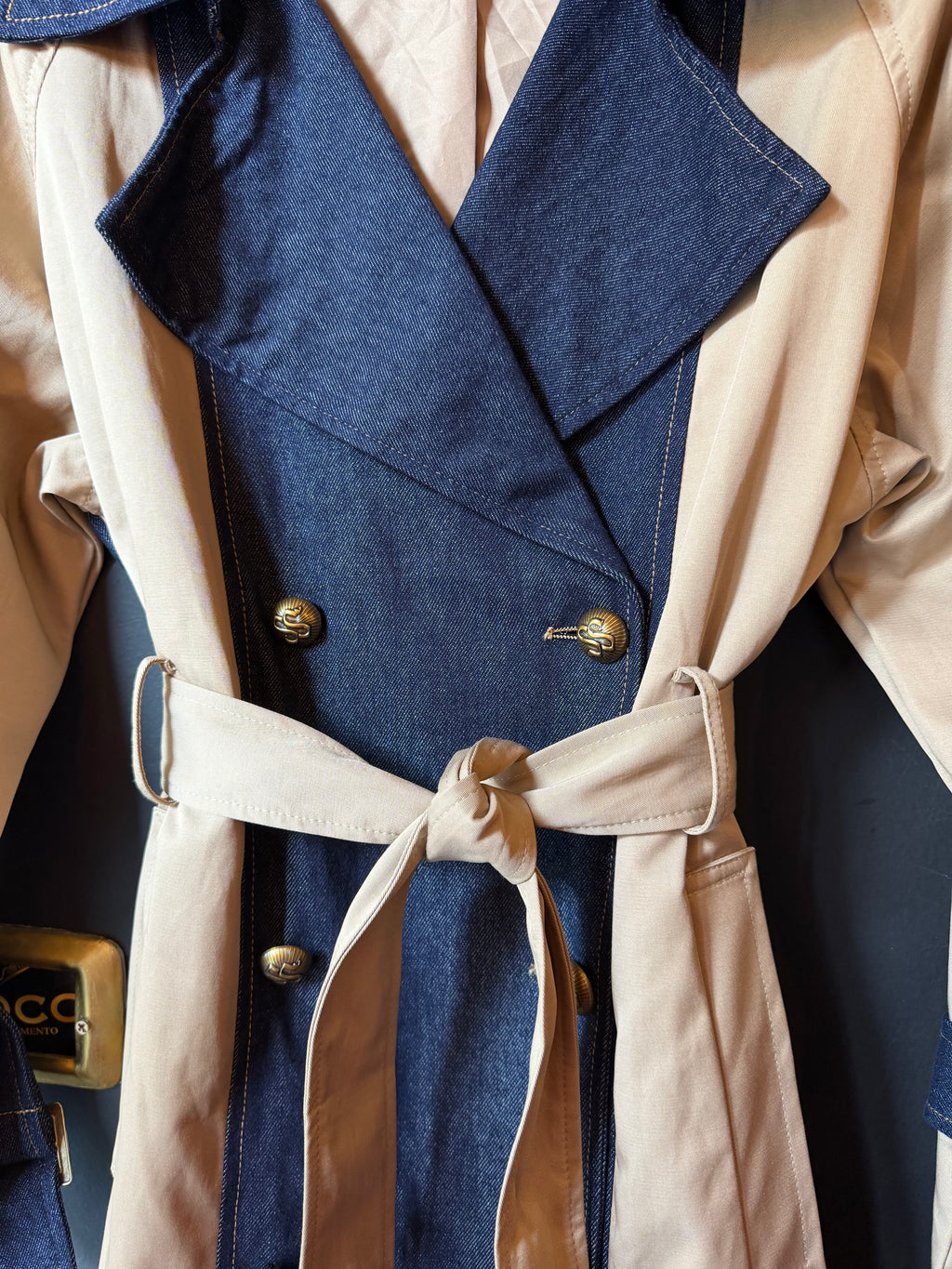 Trench lungo