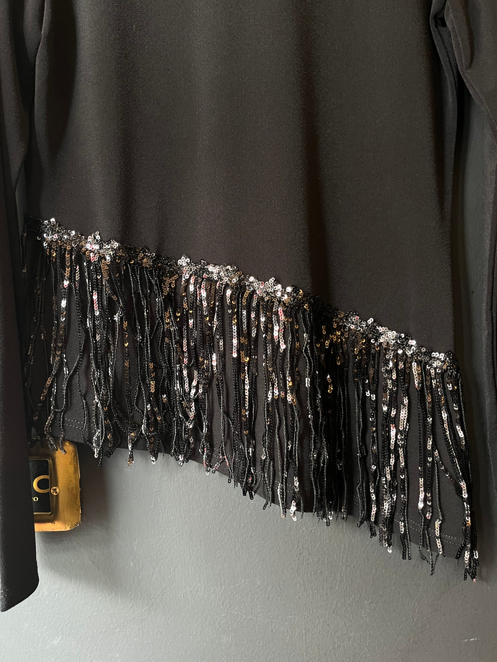 T-shirt con frange paillettes