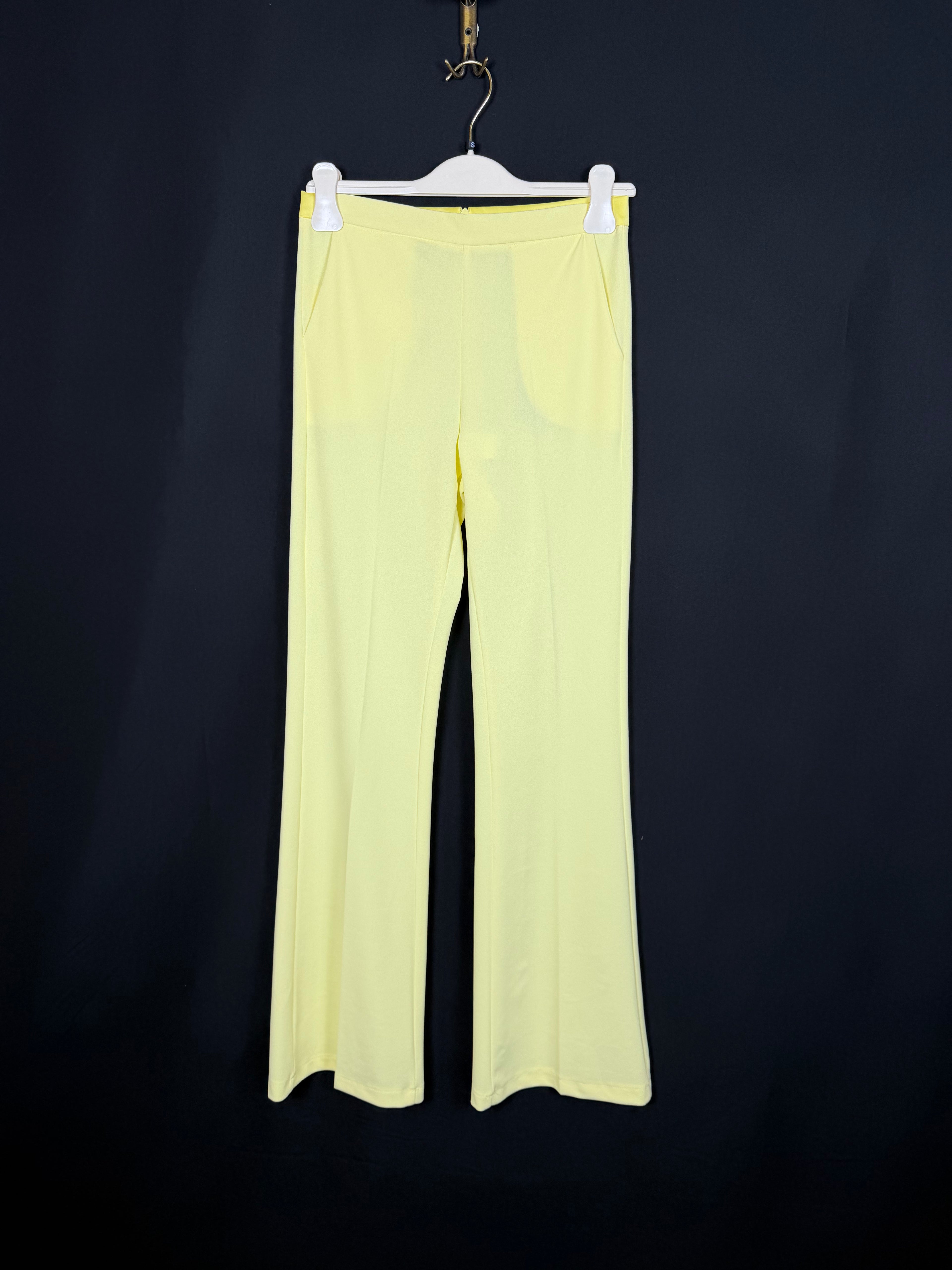 Pantaloni tailleur