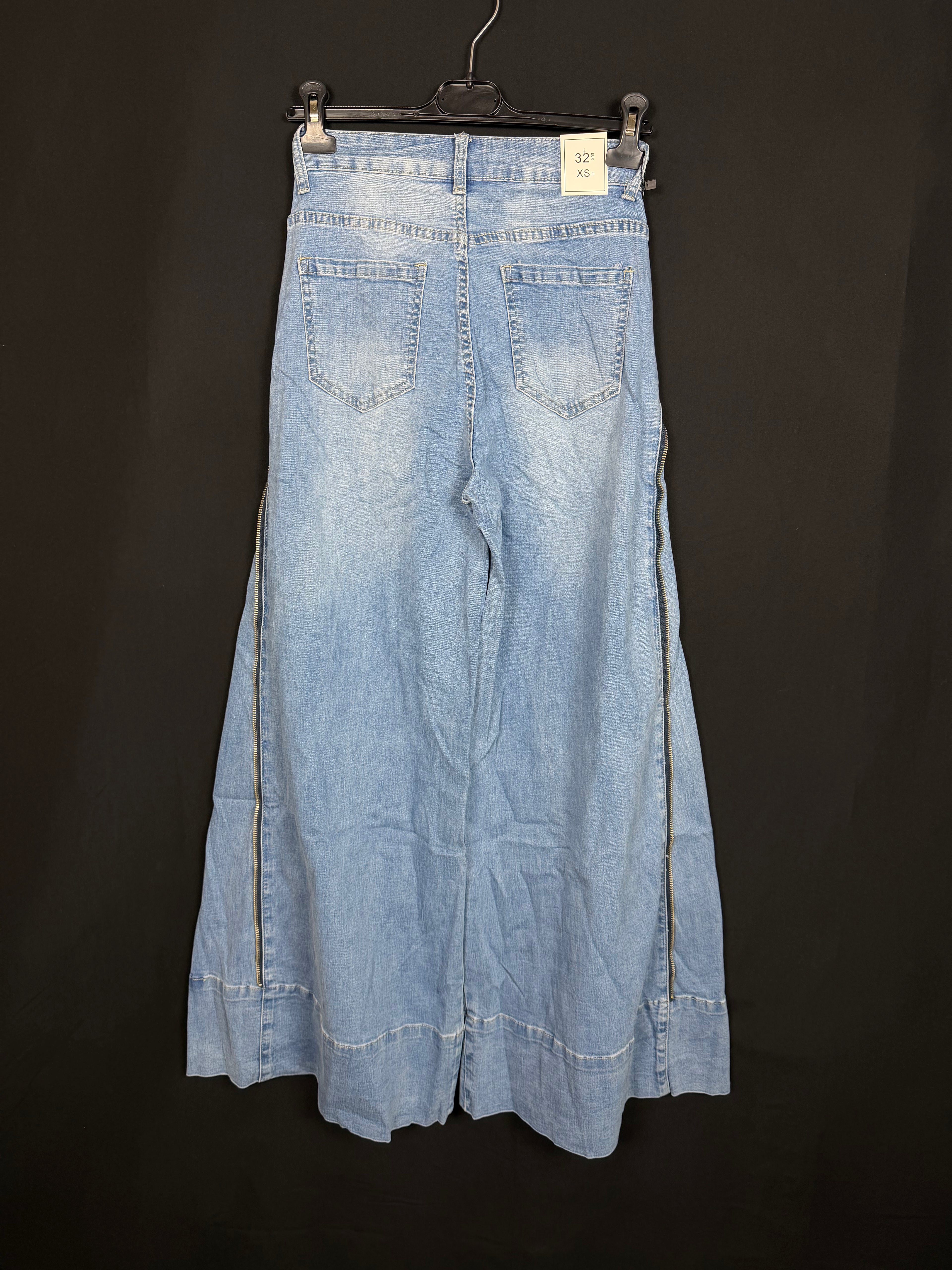 Jeans a zampa