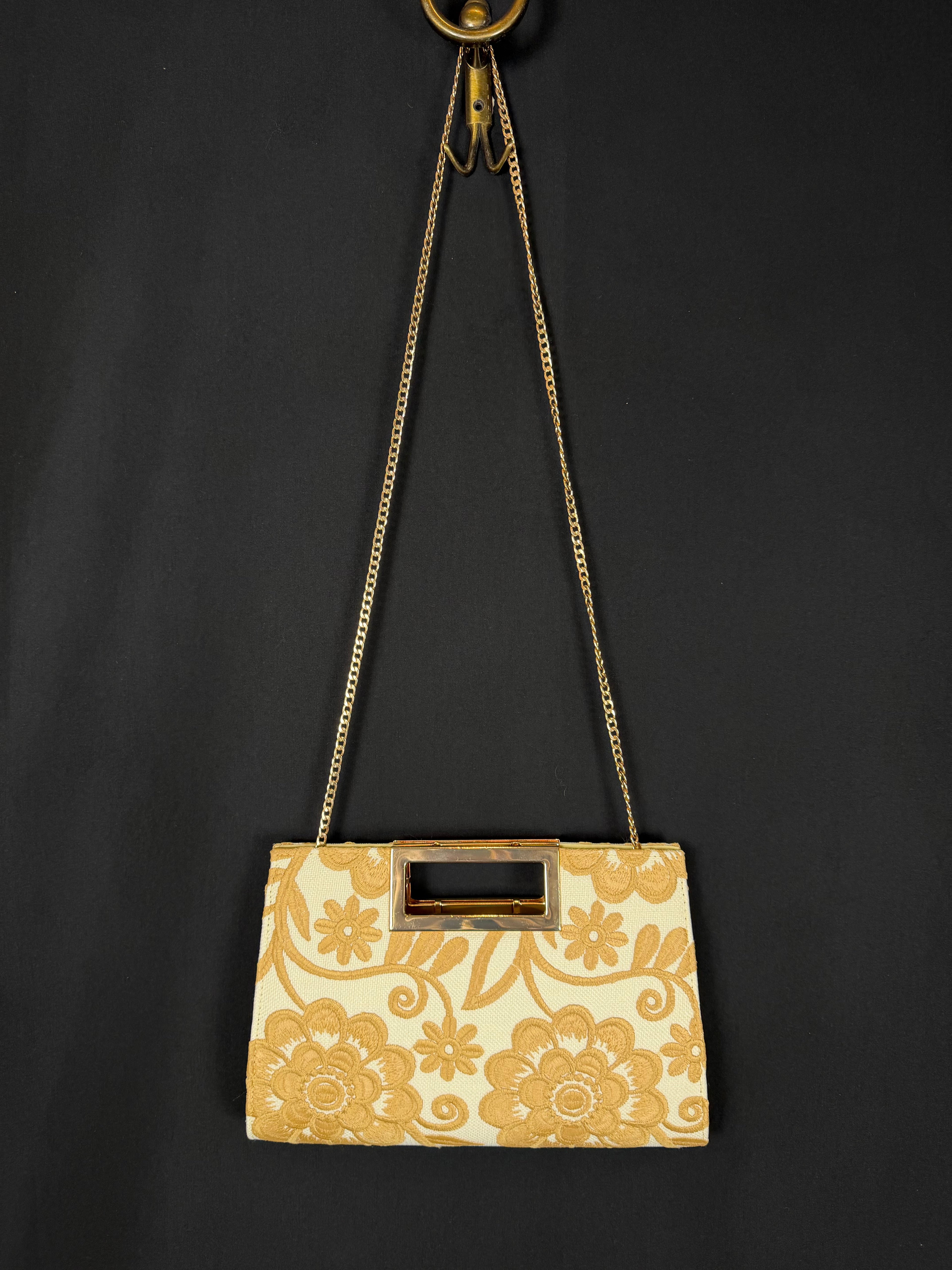pochette fina